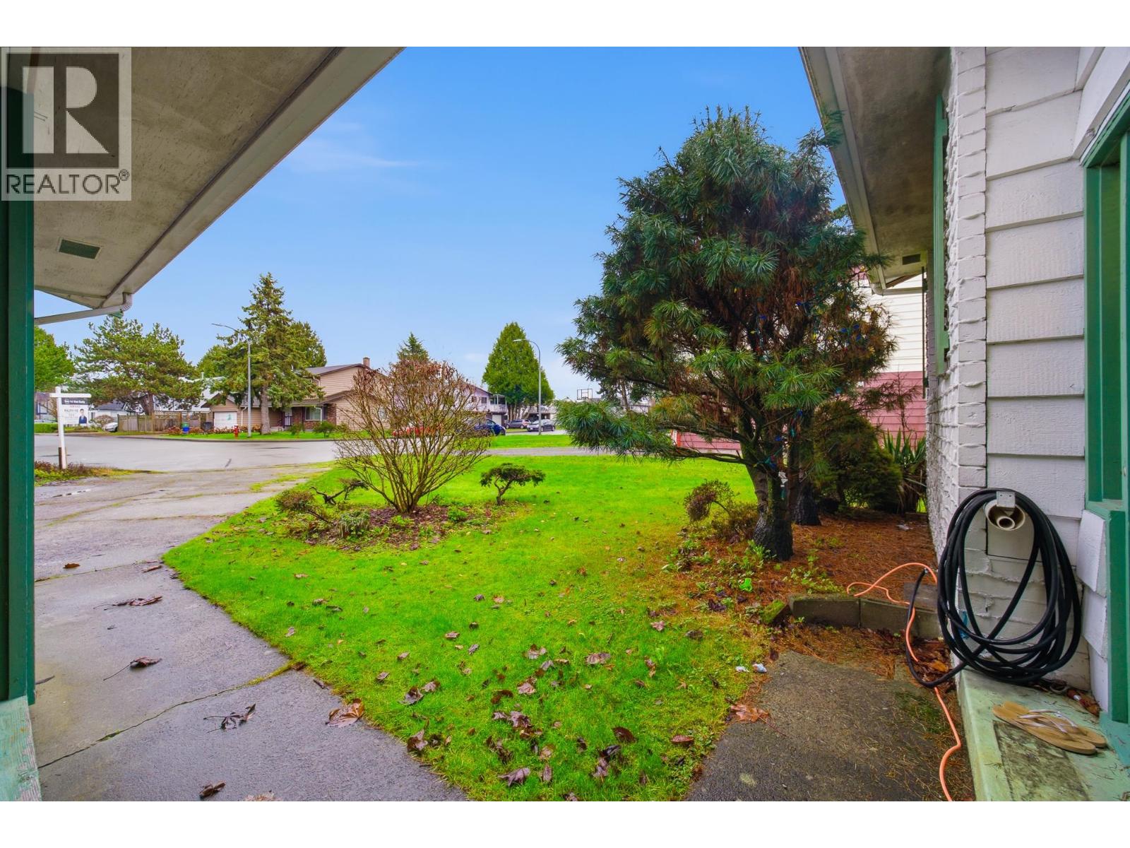 9571 Glenthorne Drive, Richmond, British Columbia  V7A 1Y3 - Photo 5 - R3075906