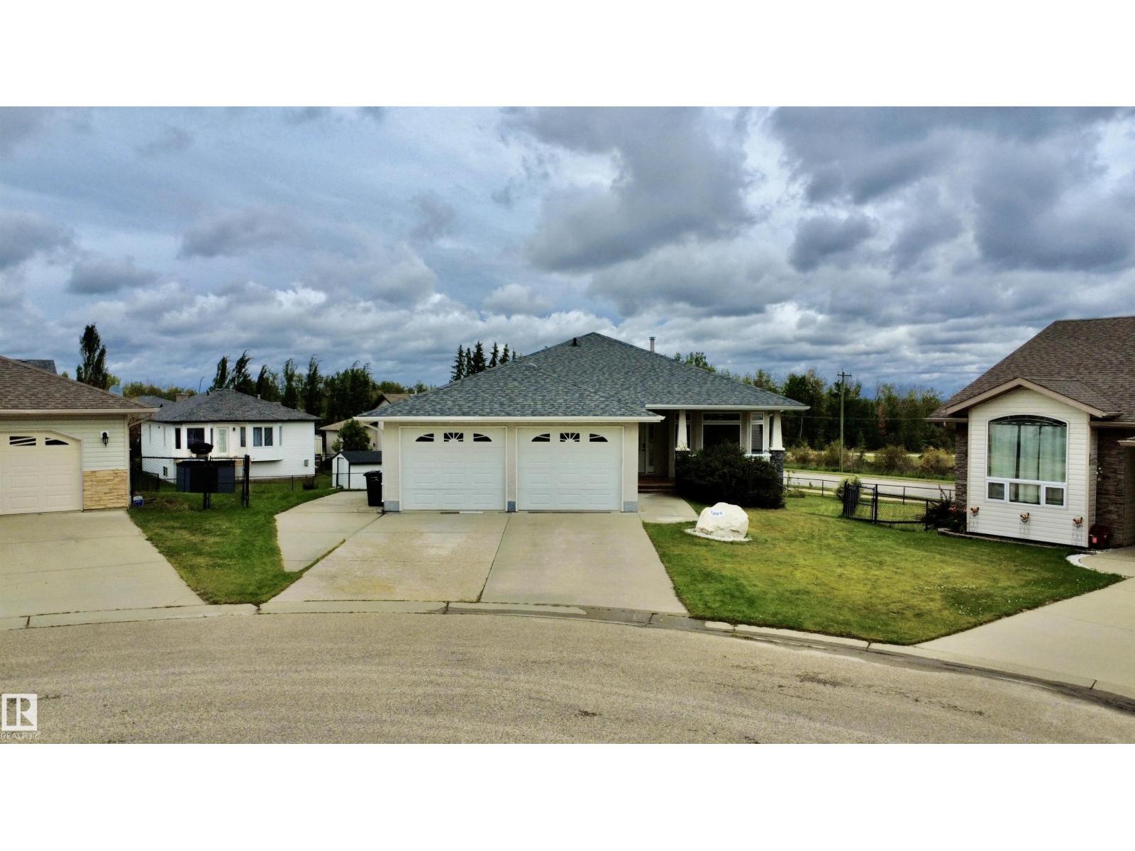 3806 44A AV, Drayton Valley, Alberta