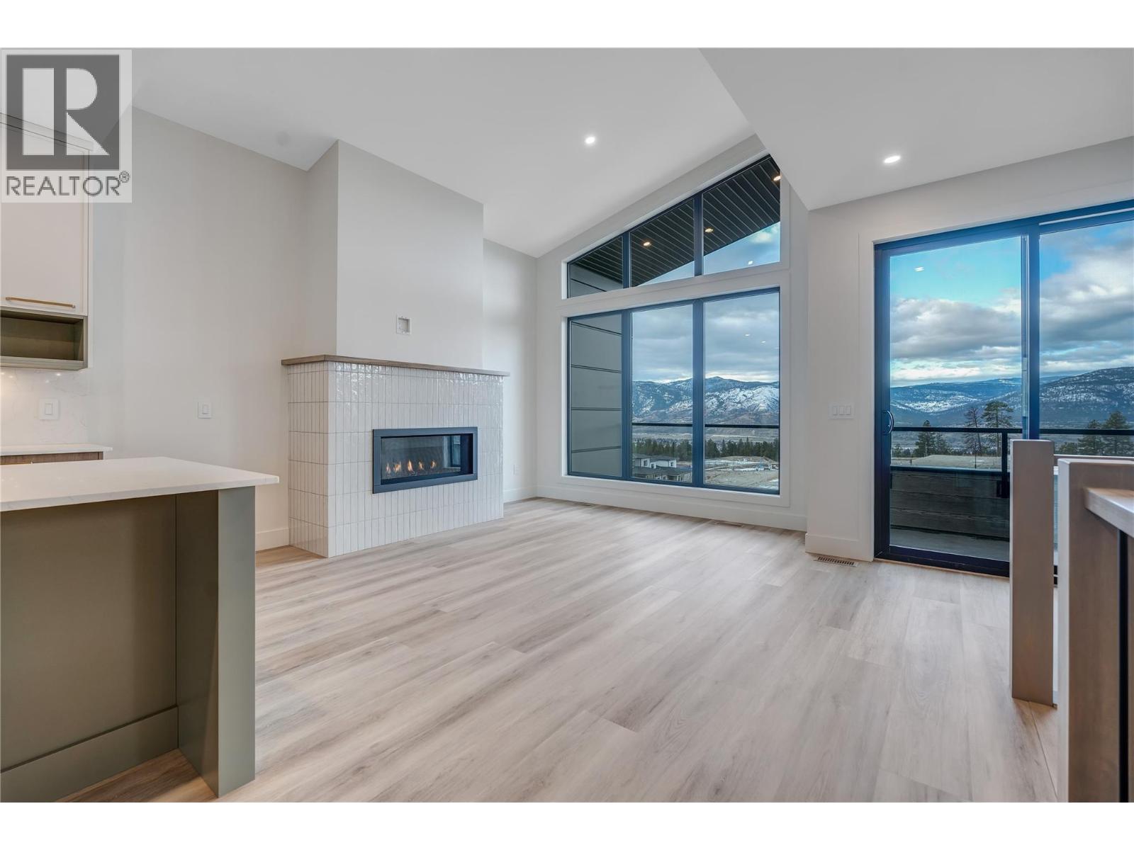 1100 Antler Drive Unit# 101 Penticton Photo 4