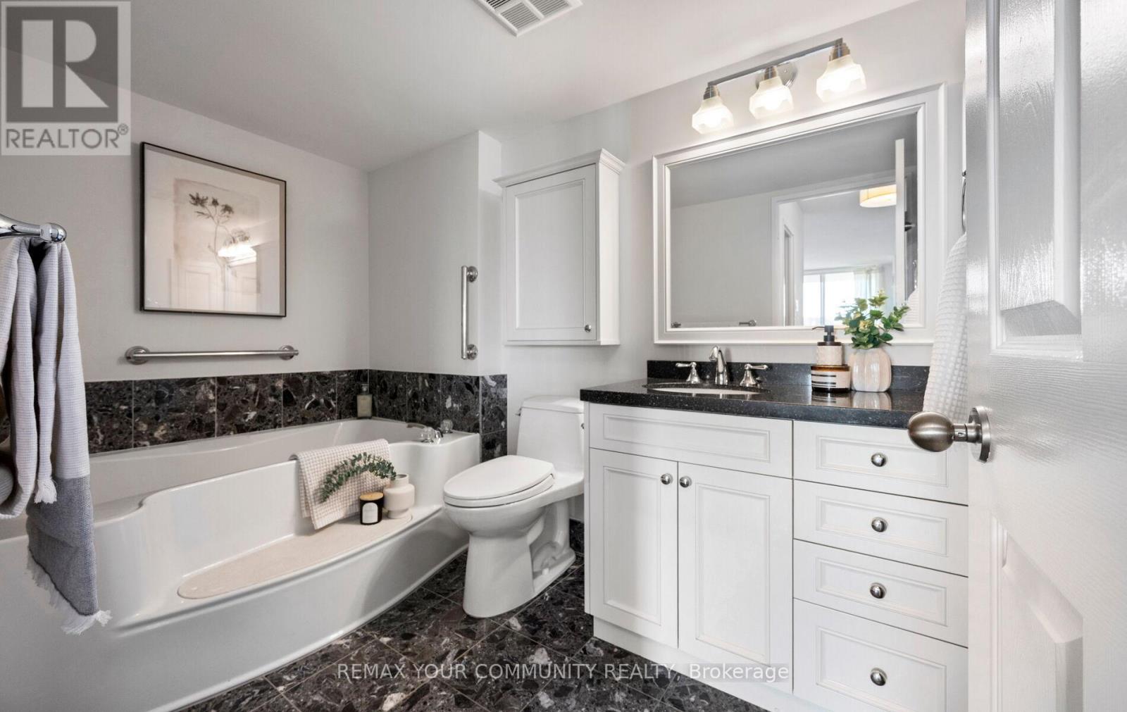 606 - 14924 Yonge Street, Aurora (Aurora Highlands), Ontario  L4G 6H7 - Photo 25 - N12760980