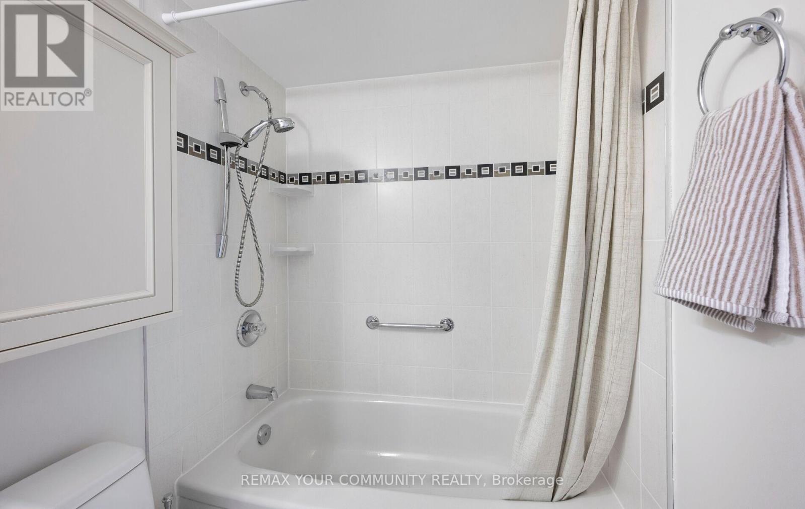 606 - 14924 Yonge Street, Aurora (Aurora Highlands), Ontario  L4G 6H7 - Photo 31 - N12760980