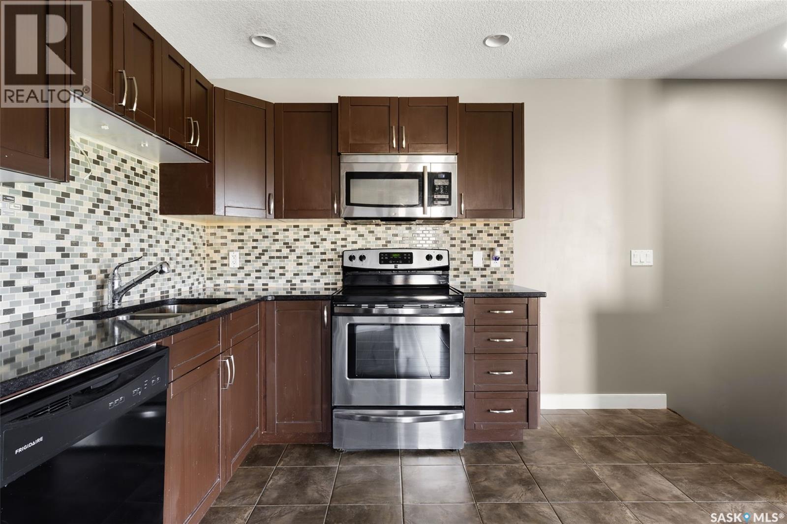 69 5035 James Hill Road, Regina, Saskatchewan  S4W 0B9 - Photo 9 - SK028022