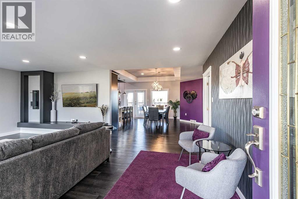 20 Sunrise Bay Sw, Medicine Hat, Alberta  T1B 4S1 - Photo 4 - A2279778