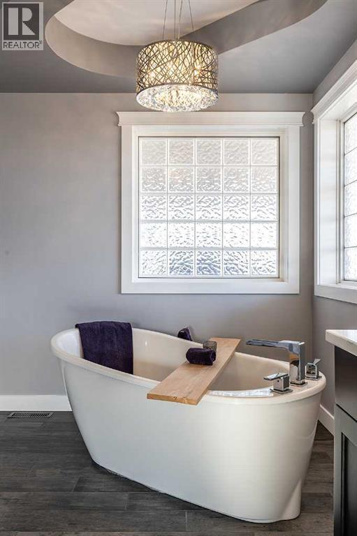 20 Sunrise Bay Sw, Medicine Hat, Alberta  T1B 4S1 - Photo 21 - A2279778