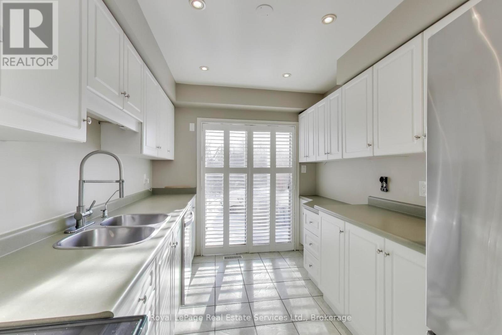 15 - 1276 Silvan Forest Drive, Burlington (Tansley), Ontario  L7M 4V8 - Photo 10 - W12750130