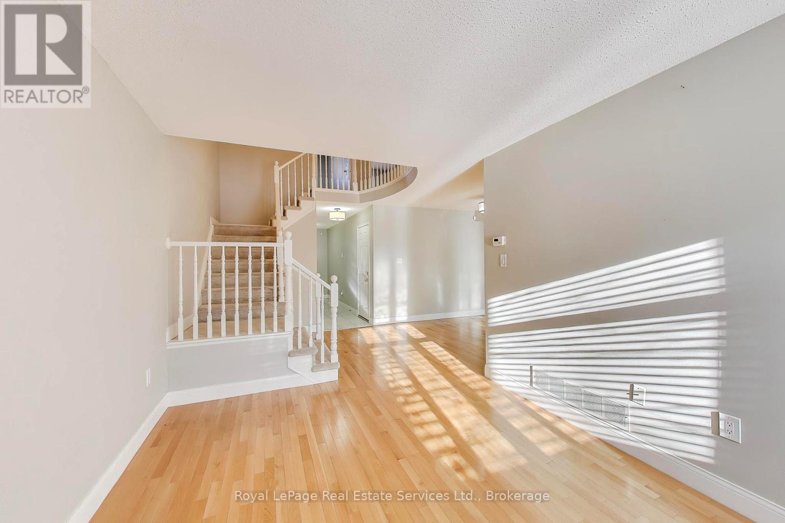 15 - 1276 Silvan Forest Drive, Burlington (Tansley), Ontario  L7M 4V8 - Photo 7 - W12750130