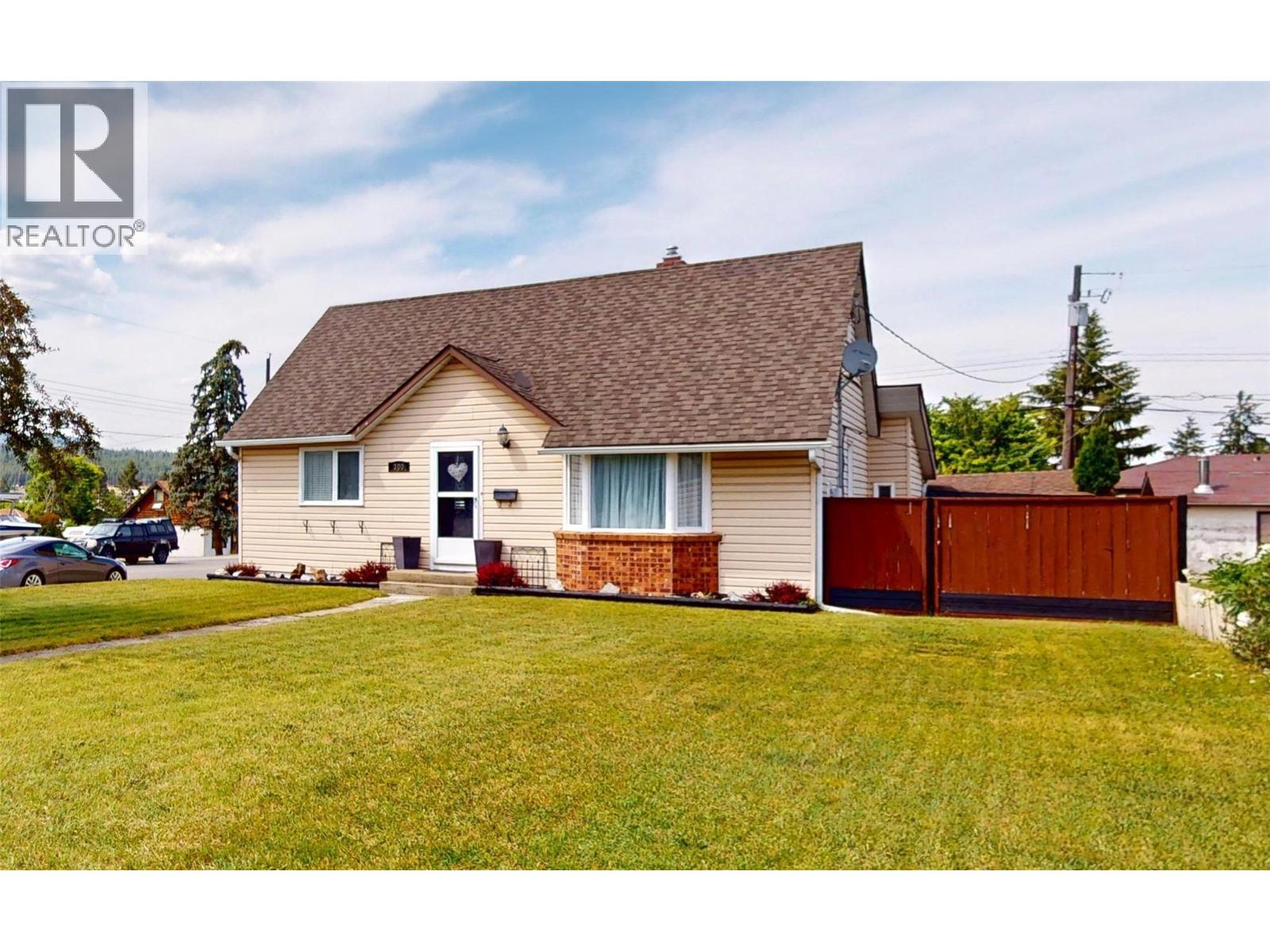 300 7th Street S, Cranbrook, British Columbia  V1C 1M7 - Photo 2 - 10374923