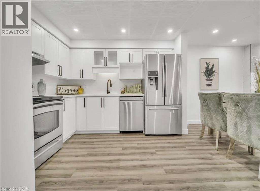 239 Red Clover Court, Kitchener, Ontario  N2E 4J5 - Photo 3 - 40803290