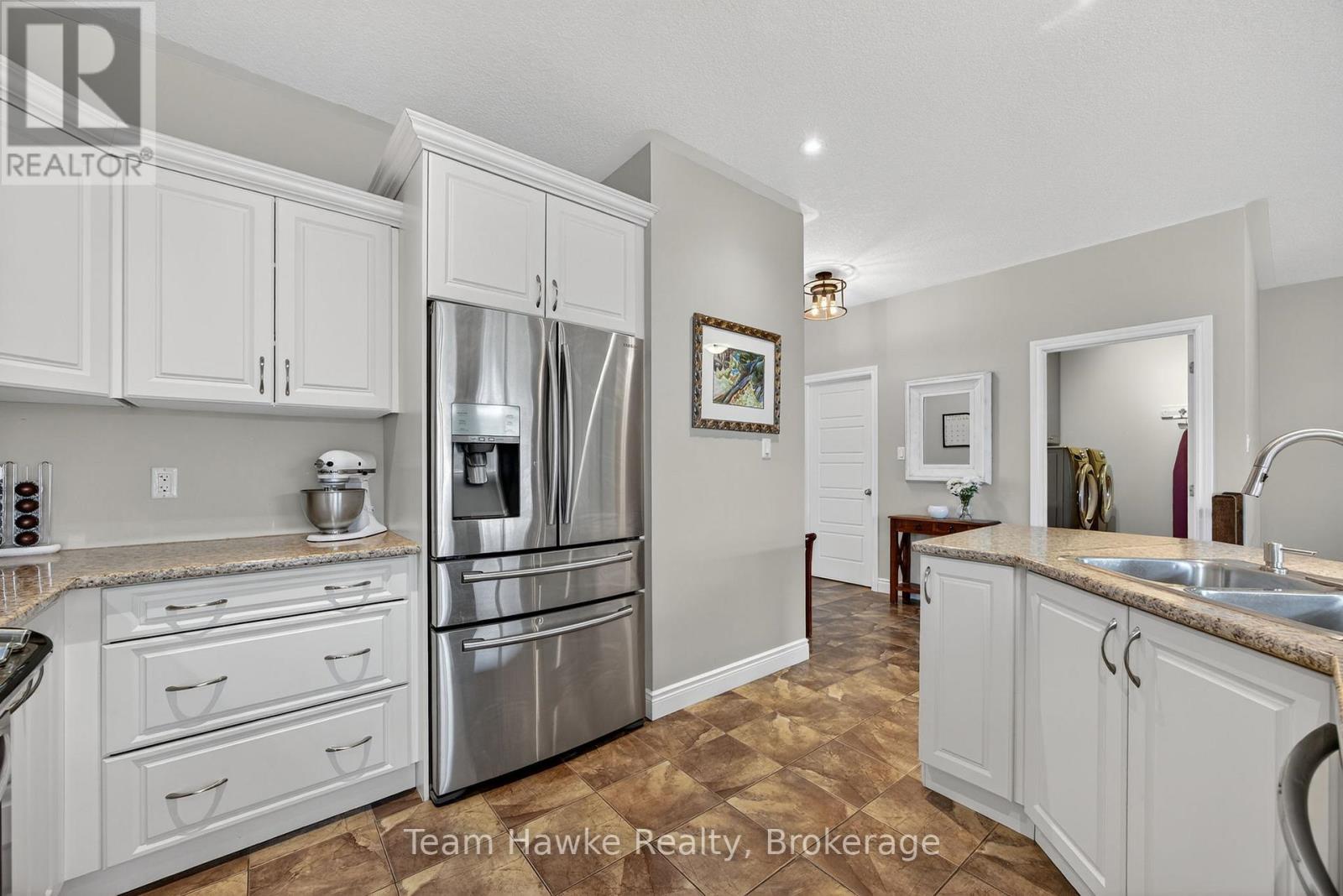 26 Sheppard Drive, Tay (Victoria Harbour), Ontario  L0K 2A0 - Photo 7 - S12762110