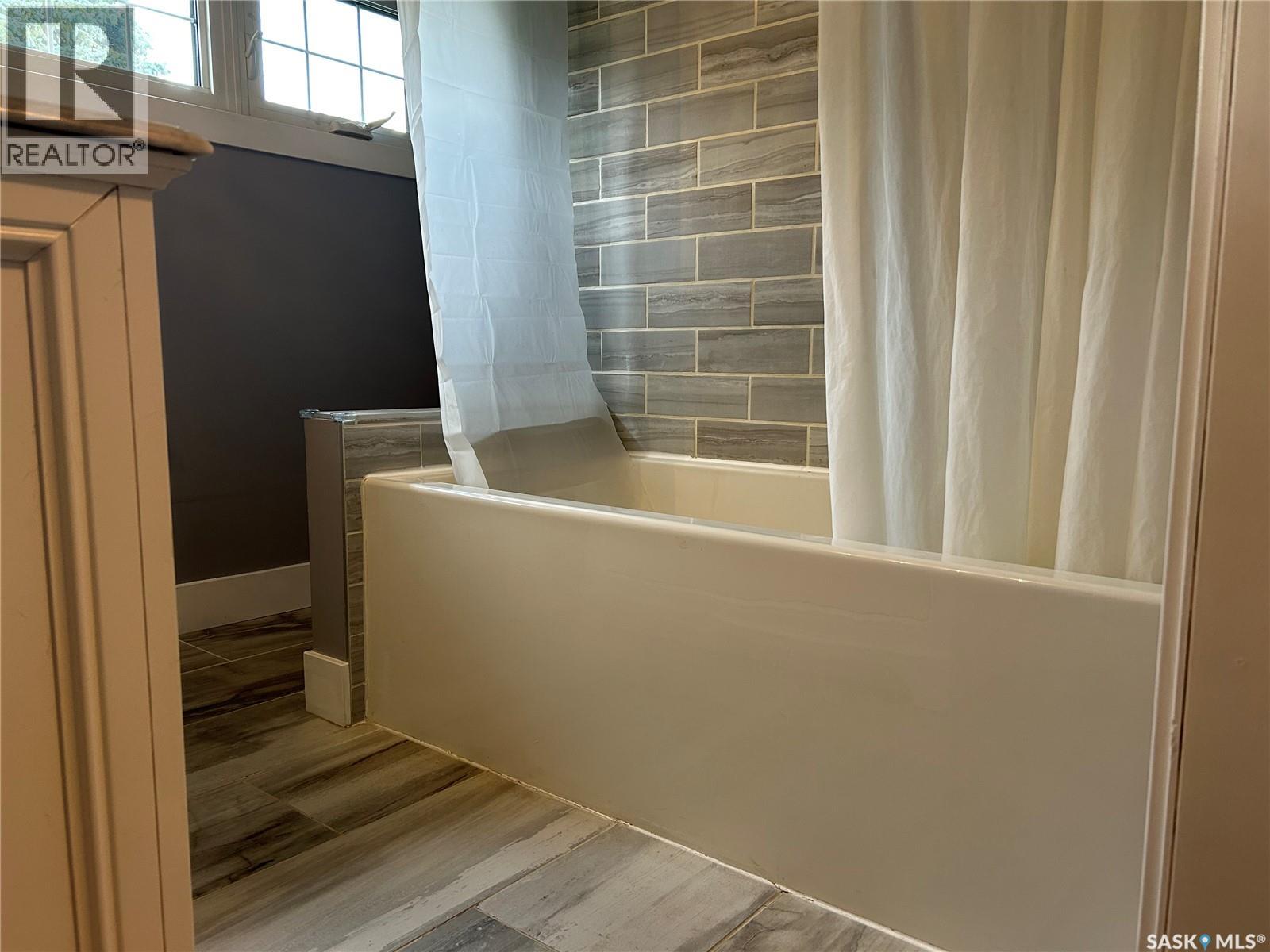 314 Antrim Street, North Portal, Saskatchewan  S0C 1W0 - Photo 25 - SK014518