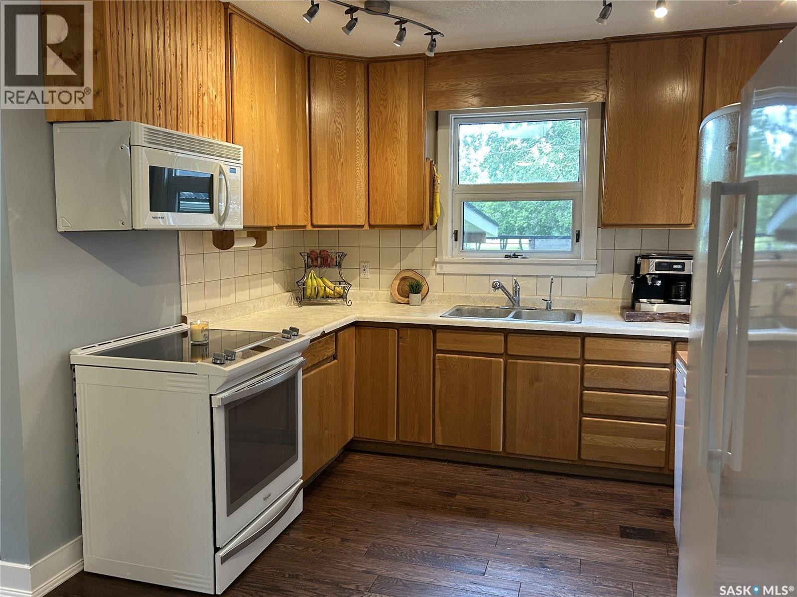 314 Antrim Street, North Portal, Saskatchewan  S0C 1W0 - Photo 8 - SK014518