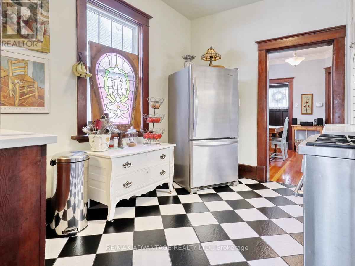 526 Chester Street, London South, Ontario  N6C 2J6 - Photo 17 - X12762030