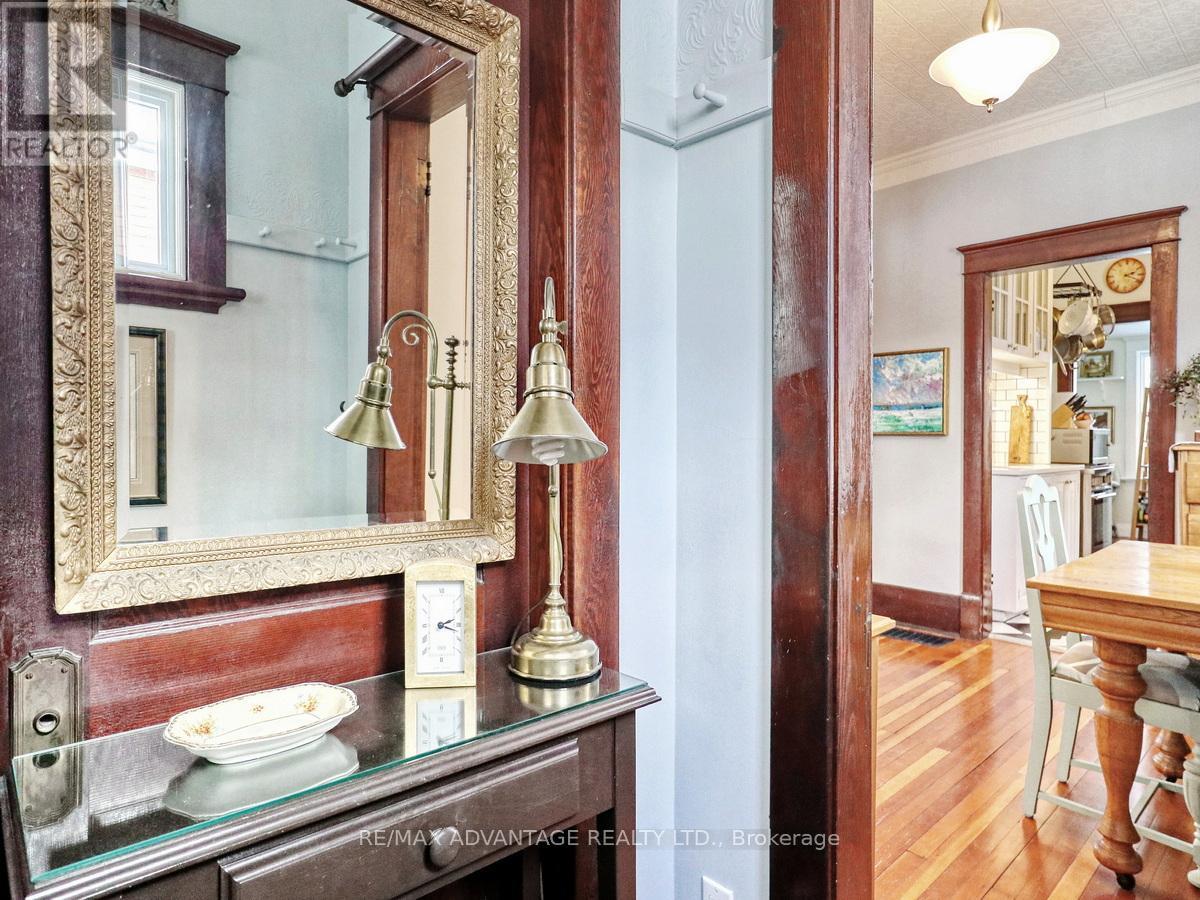 526 Chester Street, London South, Ontario  N6C 2J6 - Photo 9 - X12762030