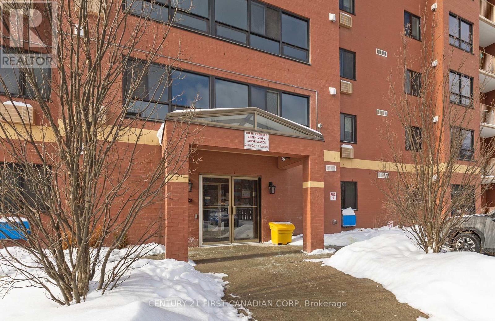 1003 - 95 Base Line Road W, London South, Ontario  N6J 4X3 - Photo 3 - X12762080