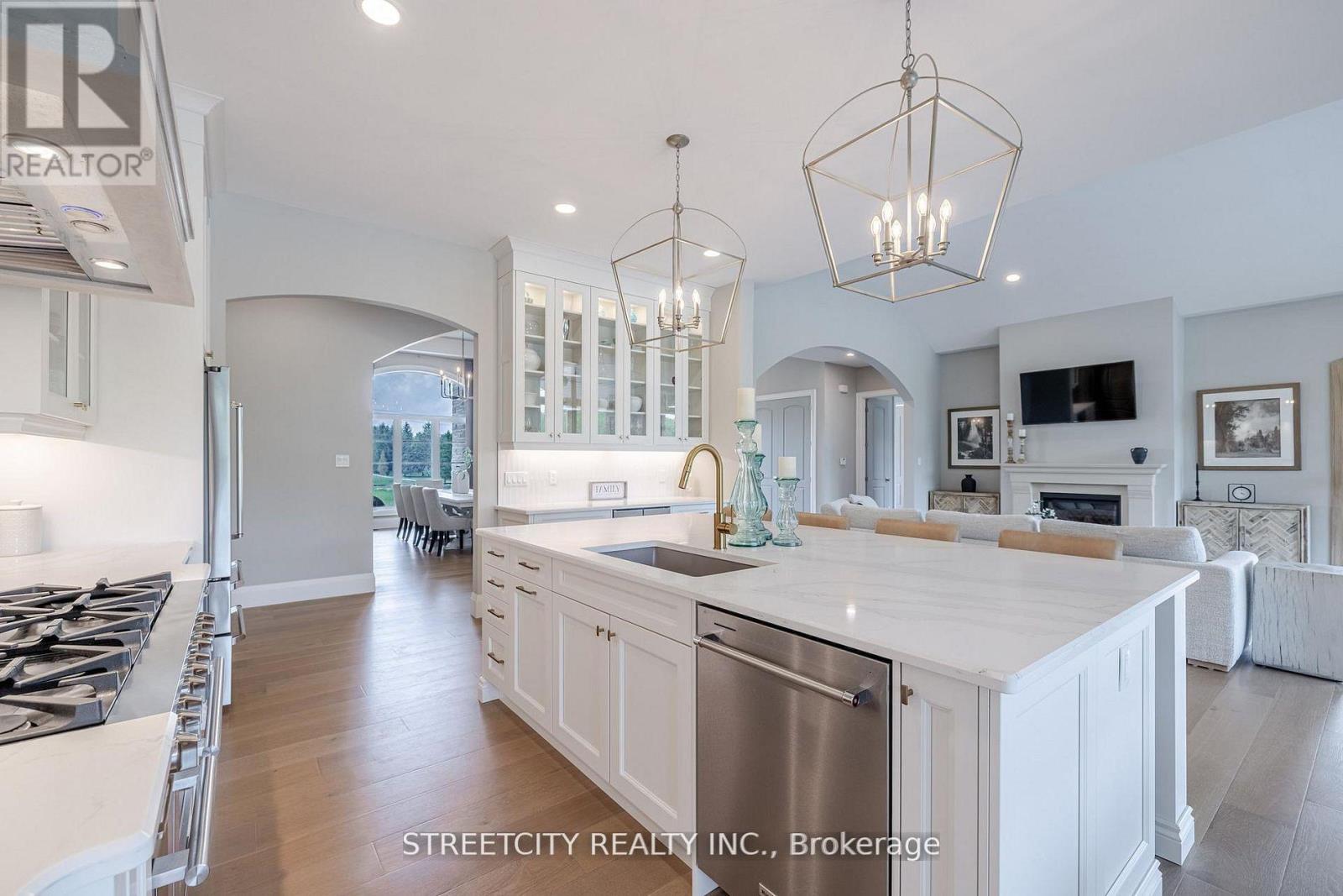 20724 Denfield Road, London North, Ontario  N6H 5L2 - Photo 14 - X12762324