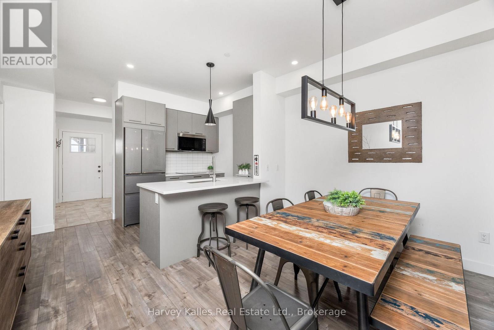 103 - 16 Beckwith Lane, Blue Mountains, Ontario  L9Y 3B6 - Photo 10 - X12762106