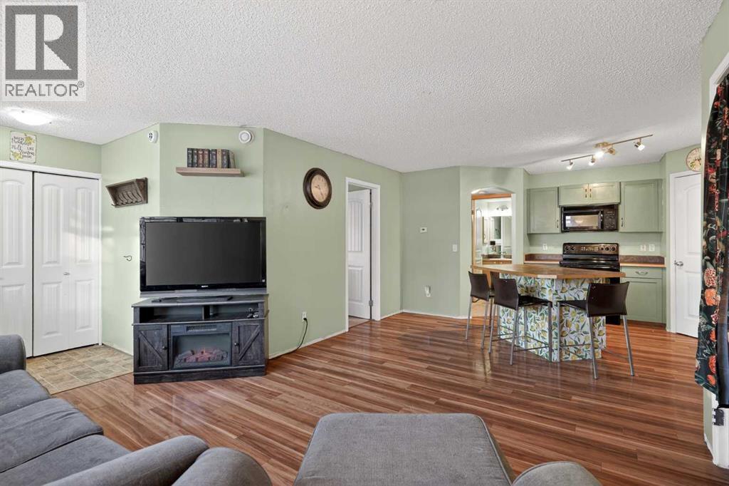 105, 23 Everridge Square Sw, Calgary, Alberta  T2Y 5J6 - Photo 5 - A2279823