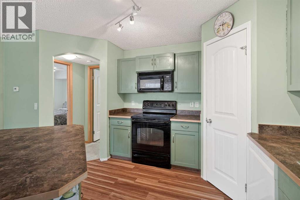 105, 23 Everridge Square Sw, Calgary, Alberta  T2Y 5J6 - Photo 11 - A2279823