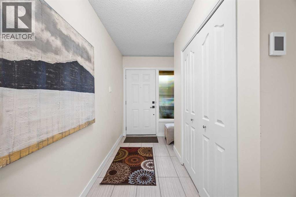 258 Point Mckay Terrace Nw, Calgary, Alberta  T3B 4V6 - Photo 5 - A2280113