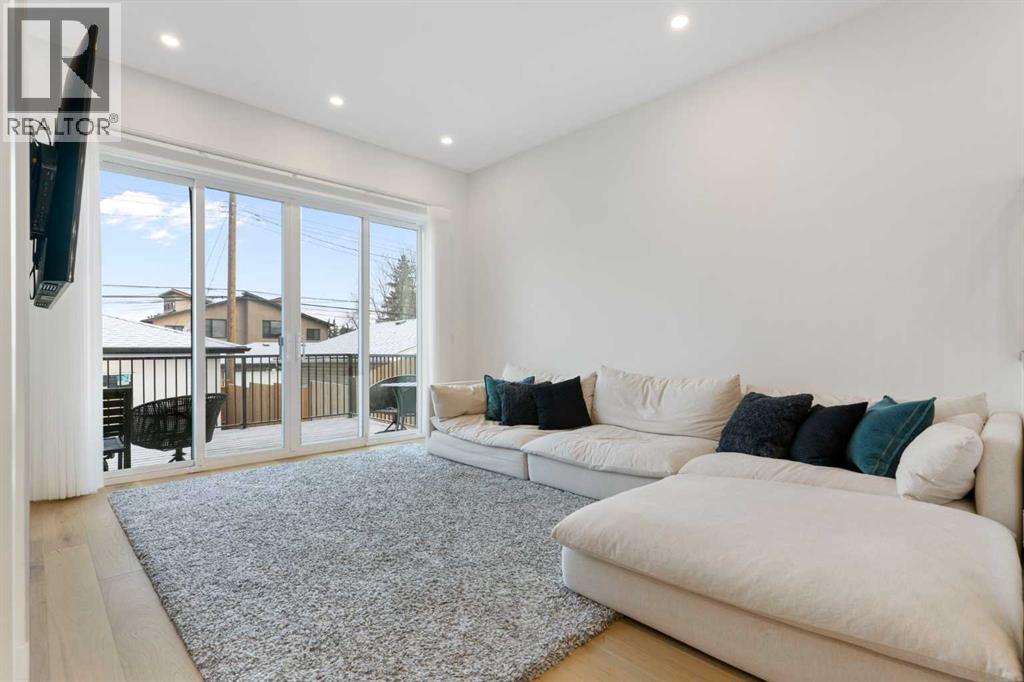 234 25 Avenue Ne, Calgary, Alberta  T2E 1Y1 - Photo 12 - A2281458