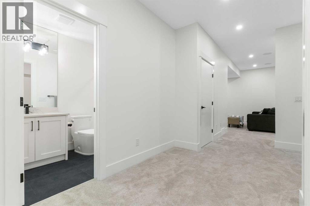 234 25 Avenue Ne, Calgary, Alberta  T2E 1Y1 - Photo 35 - A2281458