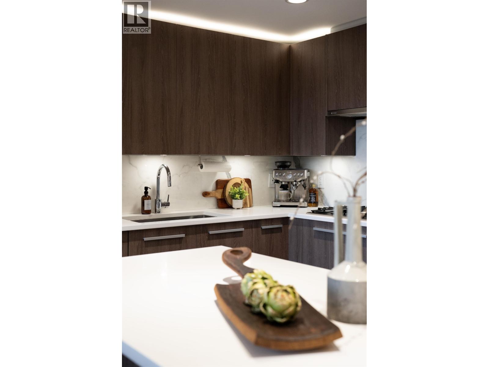 1201 2785 Library Lane, North Vancouver, British Columbia  V7J 0C3 - Photo 16 - R3085215