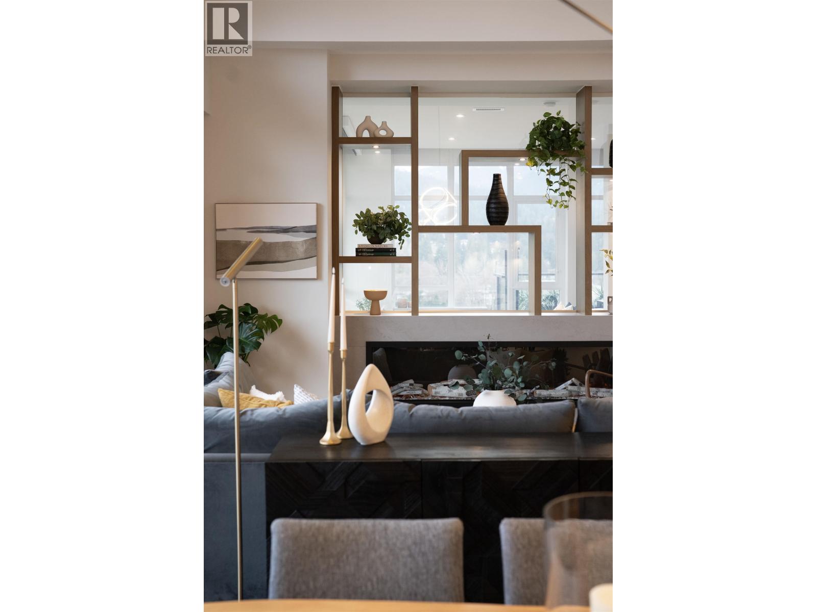 1201 2785 Library Lane, North Vancouver, British Columbia  V7J 0C3 - Photo 4 - R3085215