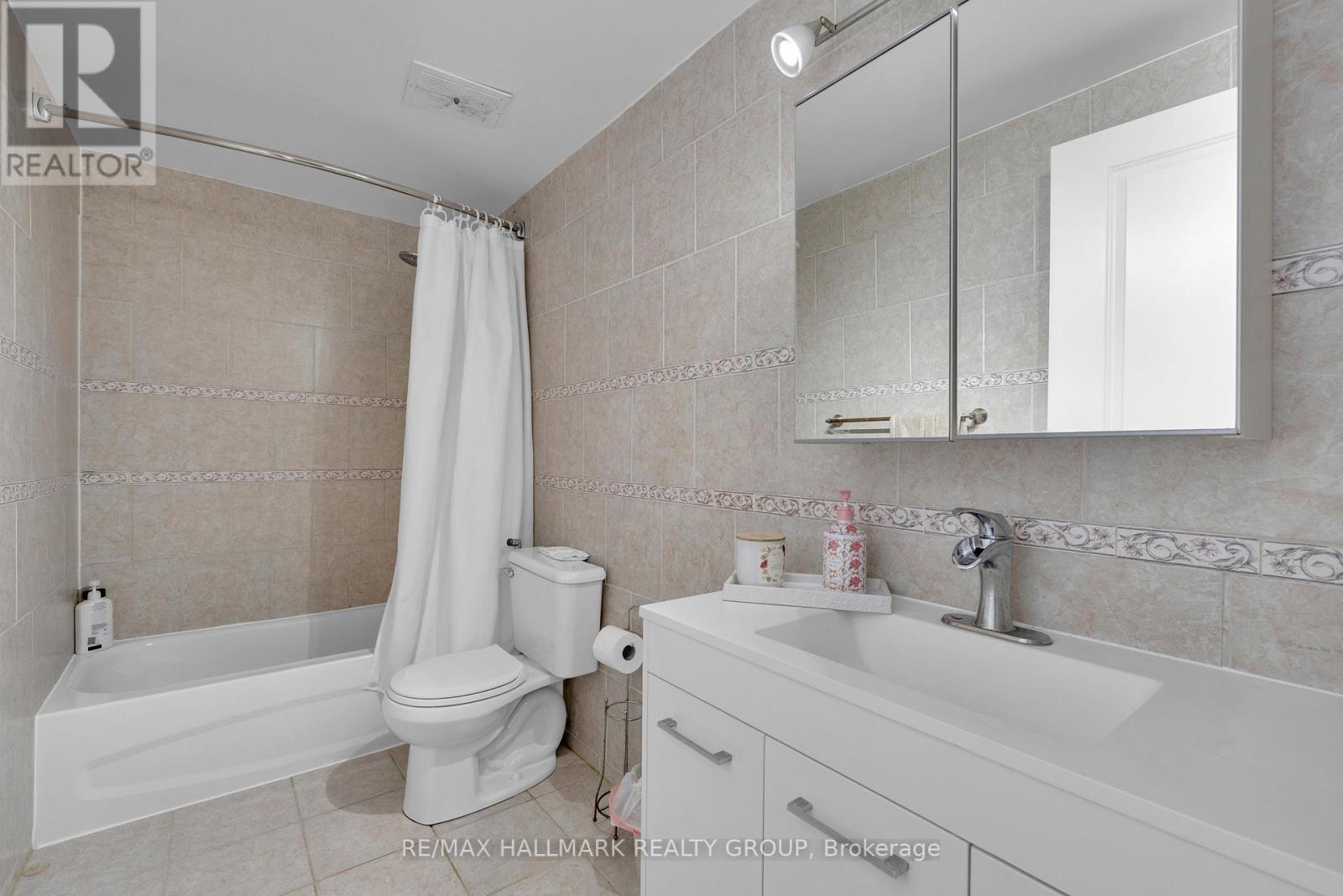 14 - 1552 Queensdale Avenue, Ottawa, Ontario  K1T 1R7 - Photo 31 - X12761944