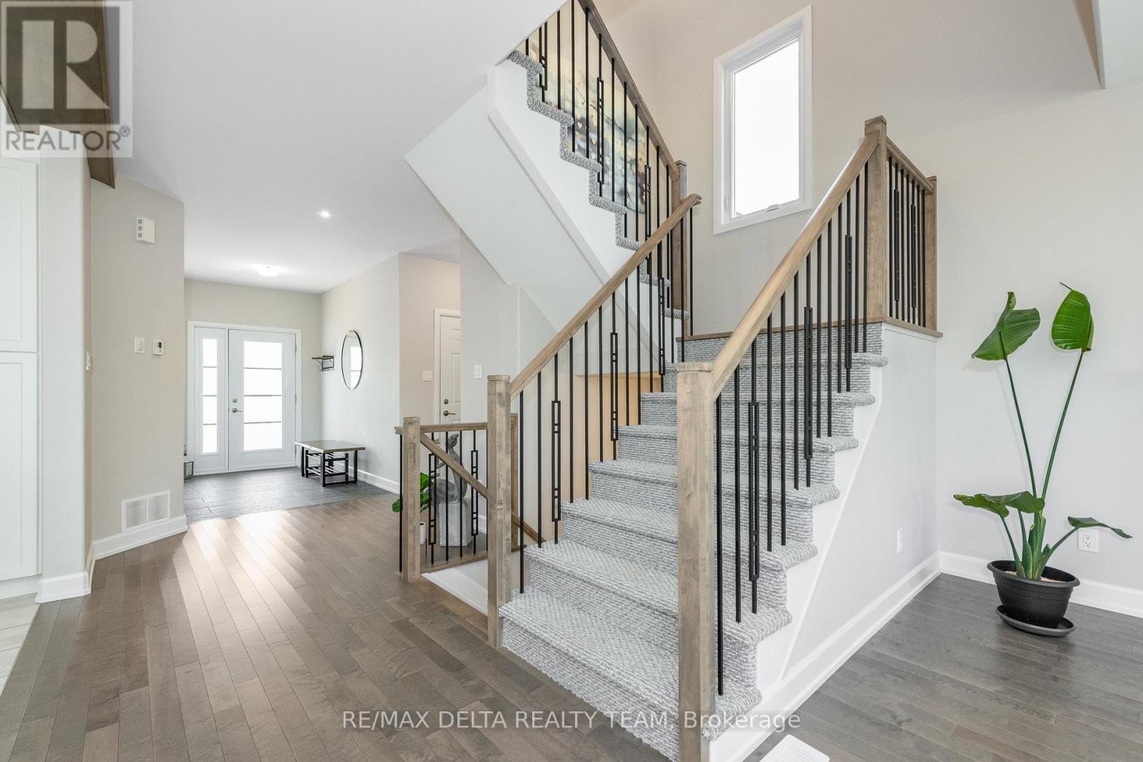 688 Geneva Crescent, Russell, Ontario  K0A 1W0 - Photo 10 - X12761946