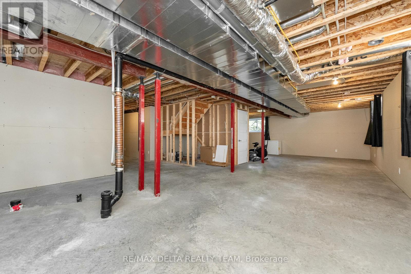 688 Geneva Crescent, Russell, Ontario  K0A 1W0 - Photo 39 - X12761946