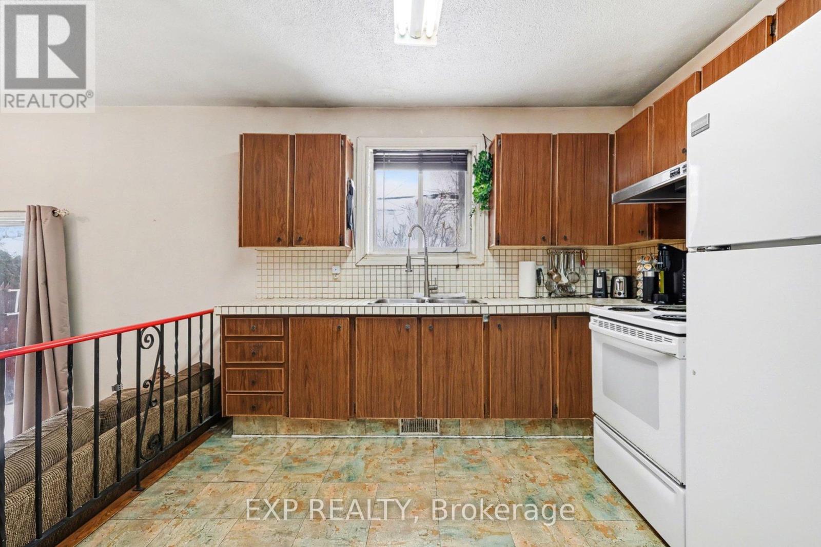 2211 St Laurent Boulevard, Ottawa, Ontario  K1G 1B1 - Photo 12 - X12762000