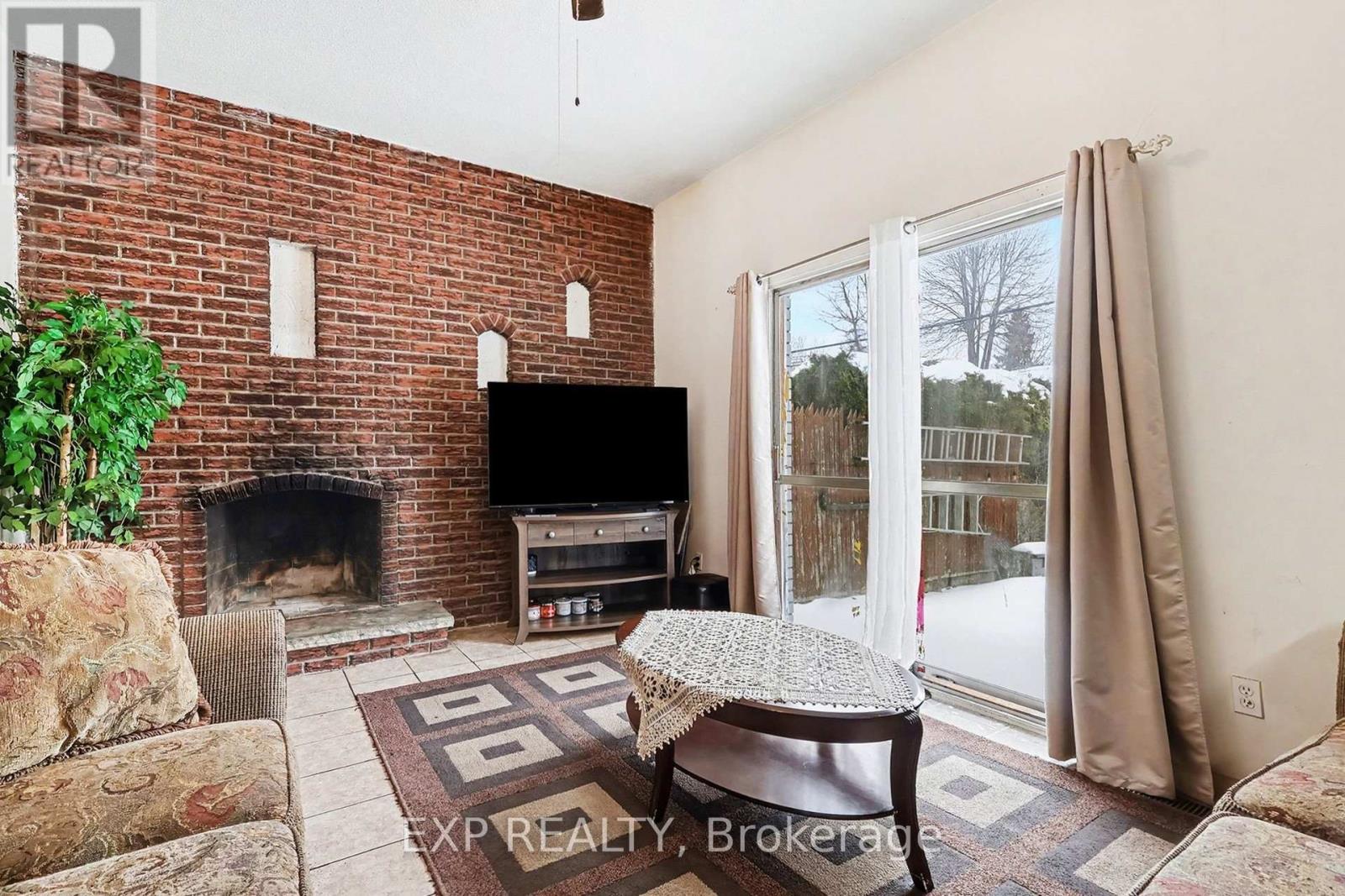 2211 St Laurent Boulevard, Ottawa, Ontario  K1G 1B1 - Photo 14 - X12762000