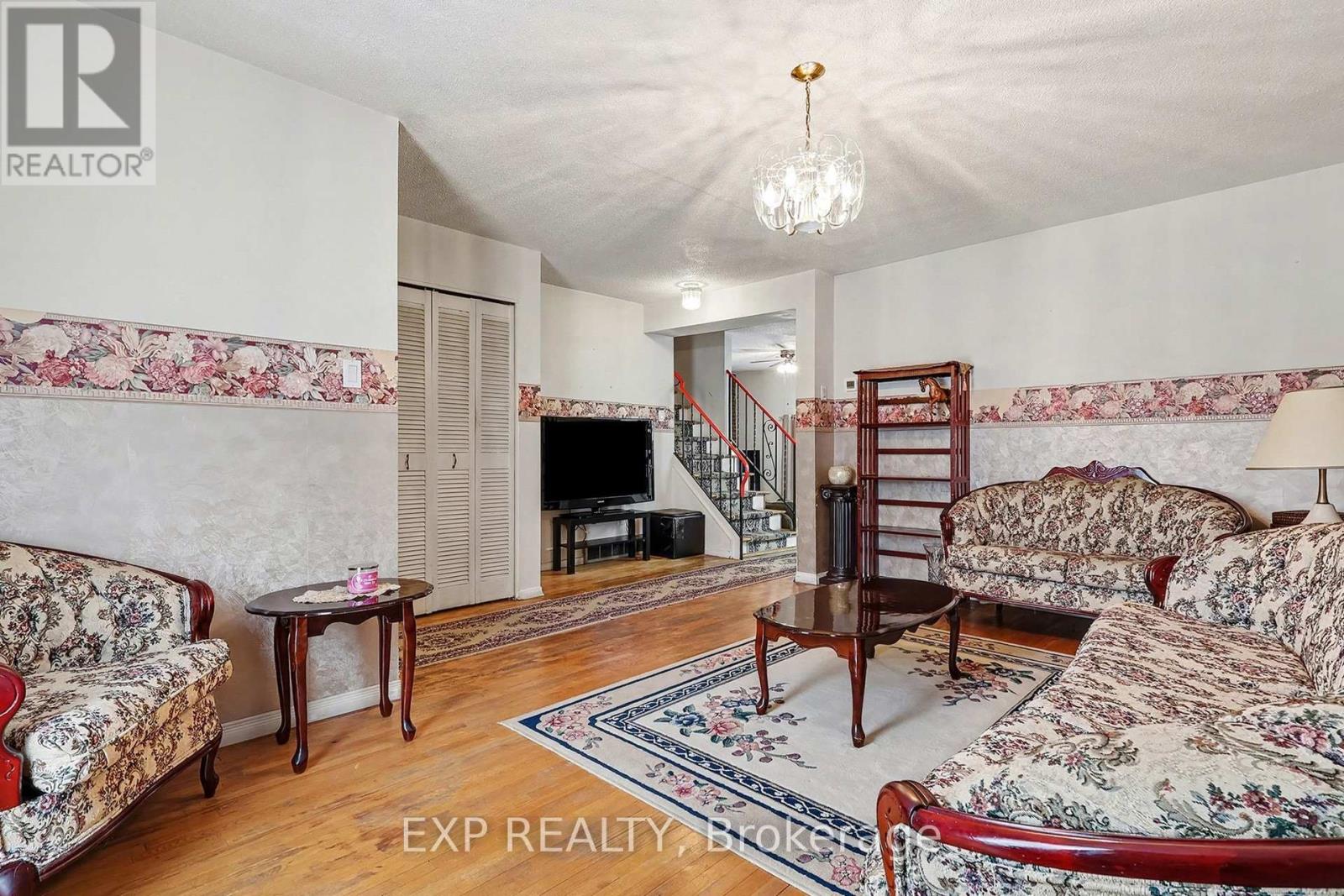 2211 St Laurent Boulevard, Ottawa, Ontario  K1G 1B1 - Photo 6 - X12762000