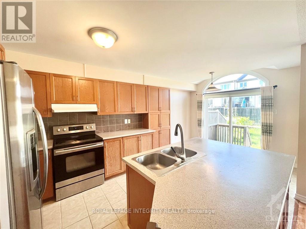 102 Brady Avenue, Ottawa, Ontario  K2K 0B1 - Photo 12 - X12762036