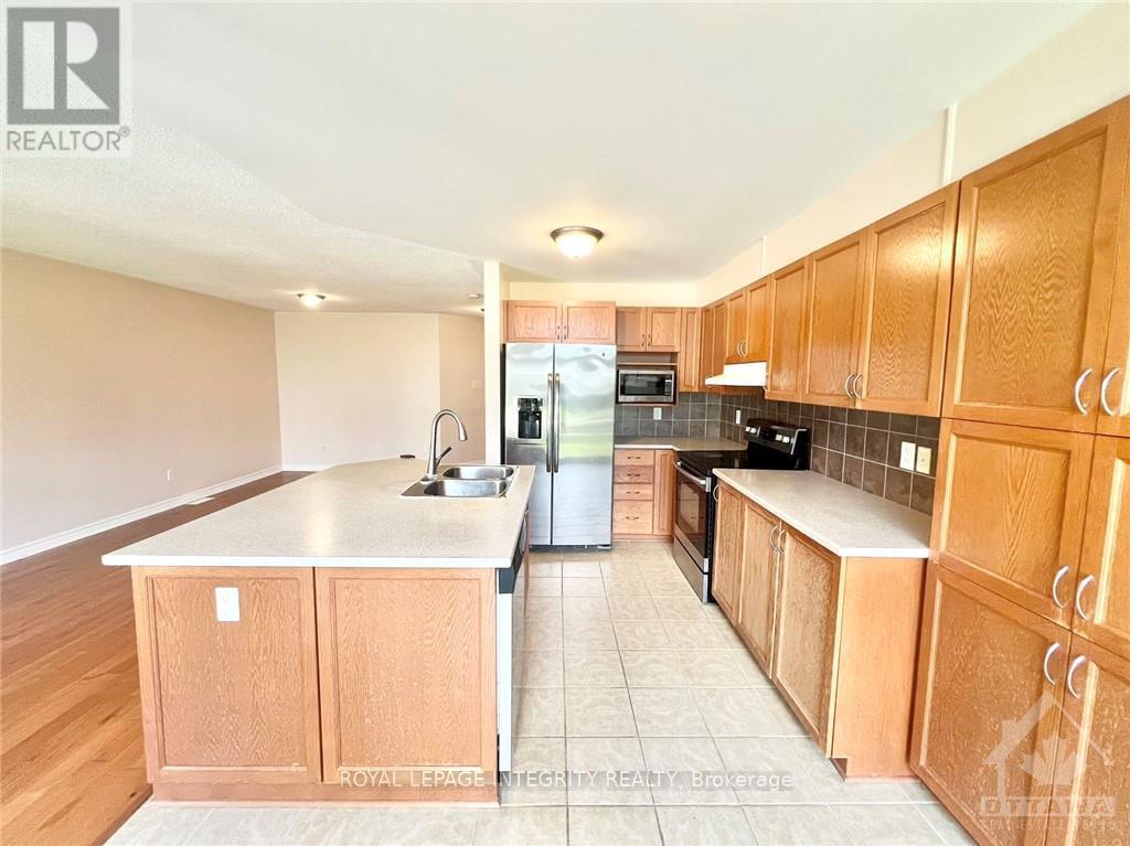 102 Brady Avenue, Ottawa, Ontario  K2K 0B1 - Photo 14 - X12762036