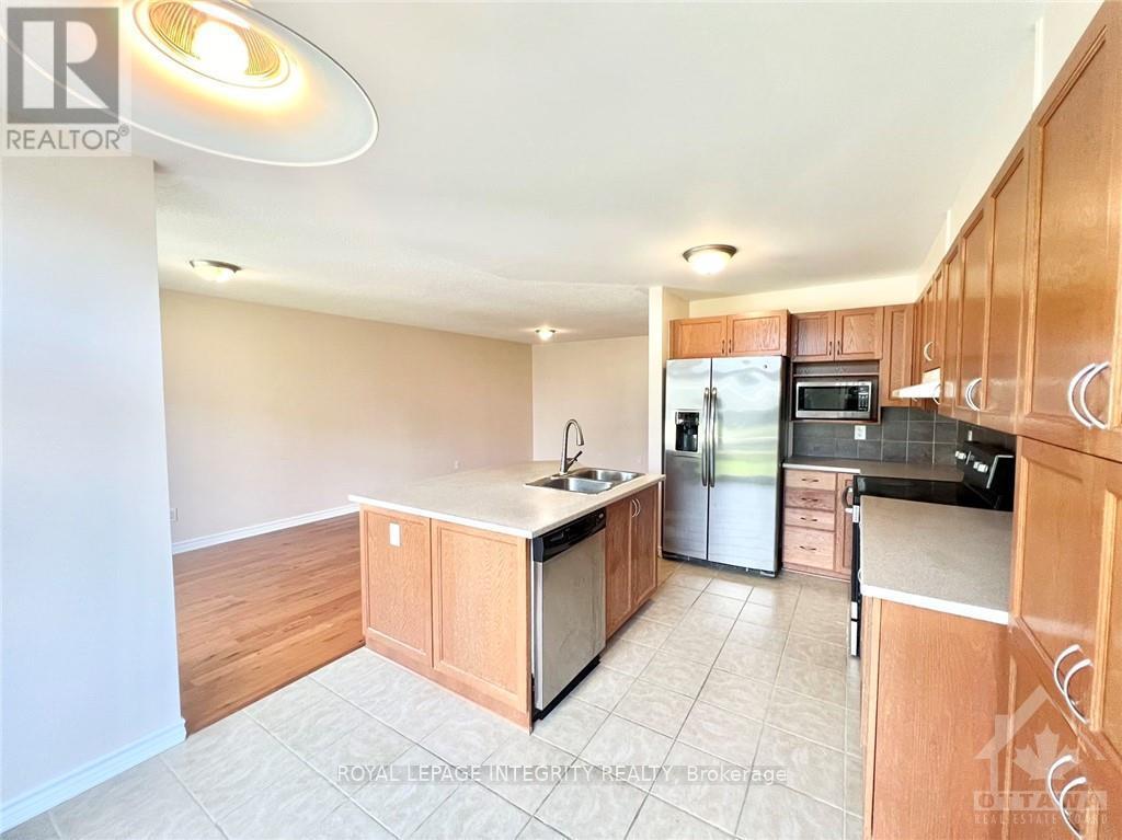 102 Brady Avenue, Ottawa, Ontario  K2K 0B1 - Photo 15 - X12762036
