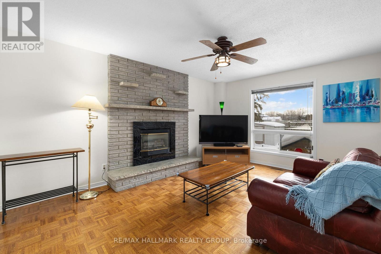 944 Greenbriar Avenue, Ottawa, Ontario  K2C 3V7 - Photo 12 - X12762286