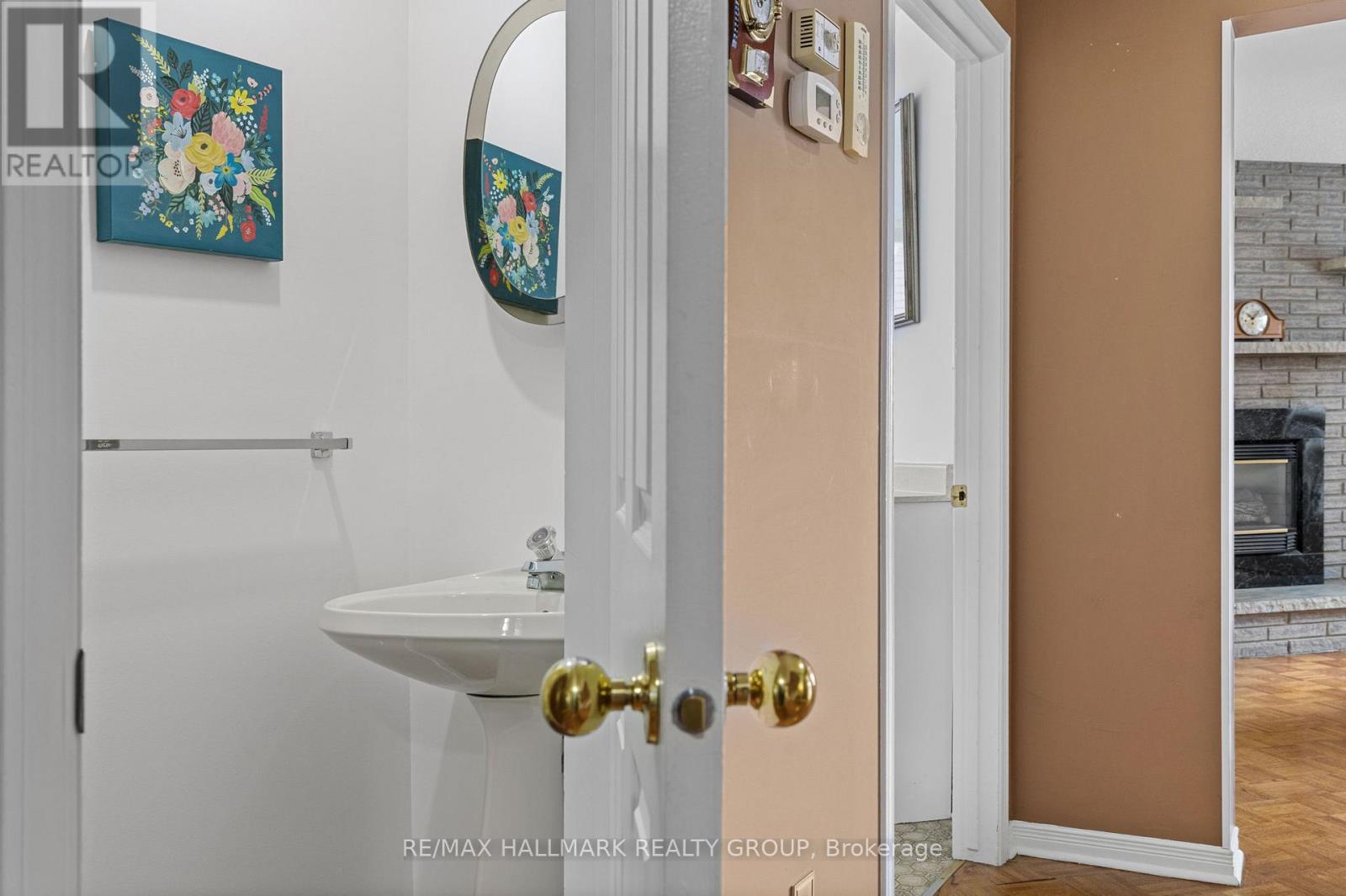 944 Greenbriar Avenue, Ottawa, Ontario  K2C 3V7 - Photo 13 - X12762286