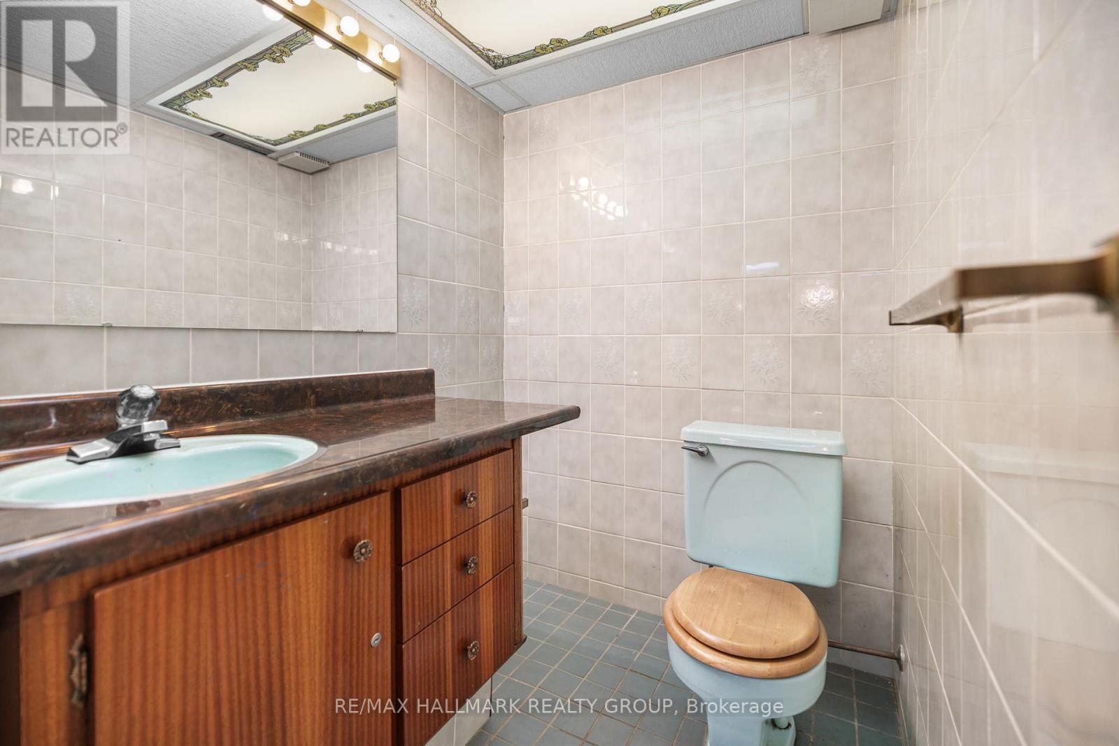 944 Greenbriar Avenue, Ottawa, Ontario  K2C 3V7 - Photo 34 - X12762286