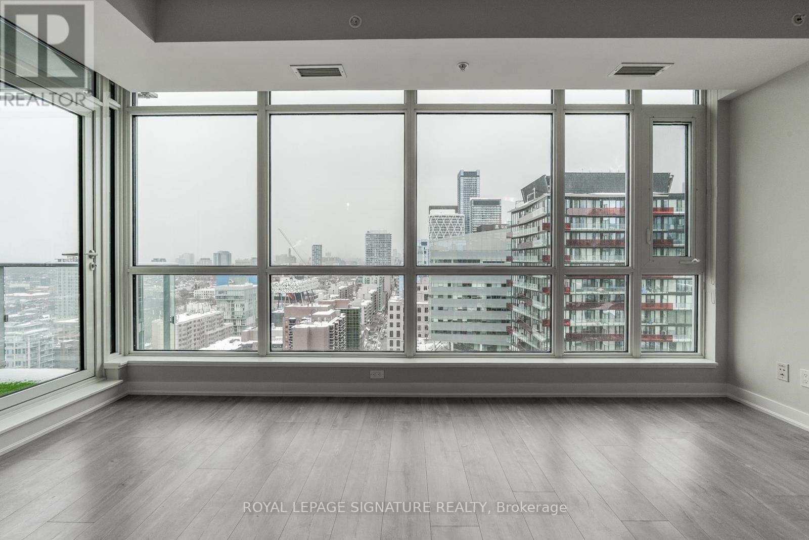 2301 - 199 Richmond Street W, Toronto (Waterfront Communities), Ontario  M5V 0H4 - Photo 10 - C12759742