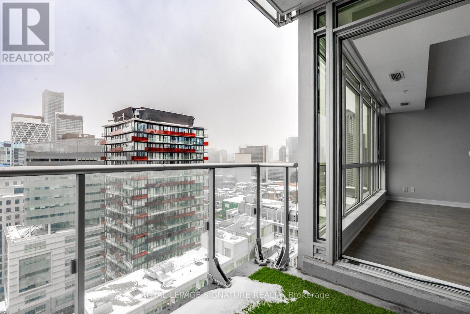 2301 - 199 Richmond Street W, Toronto (Waterfront Communities), Ontario  M5V 0H4 - Photo 34 - C12759742