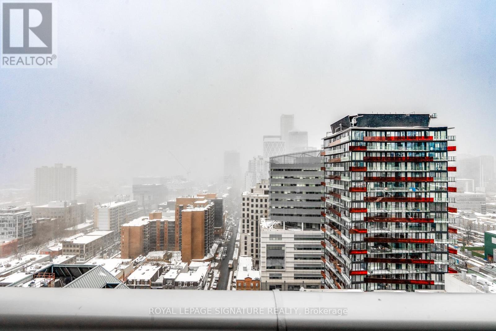 2301 - 199 Richmond Street W, Toronto (Waterfront Communities), Ontario  M5V 0H4 - Photo 37 - C12759742