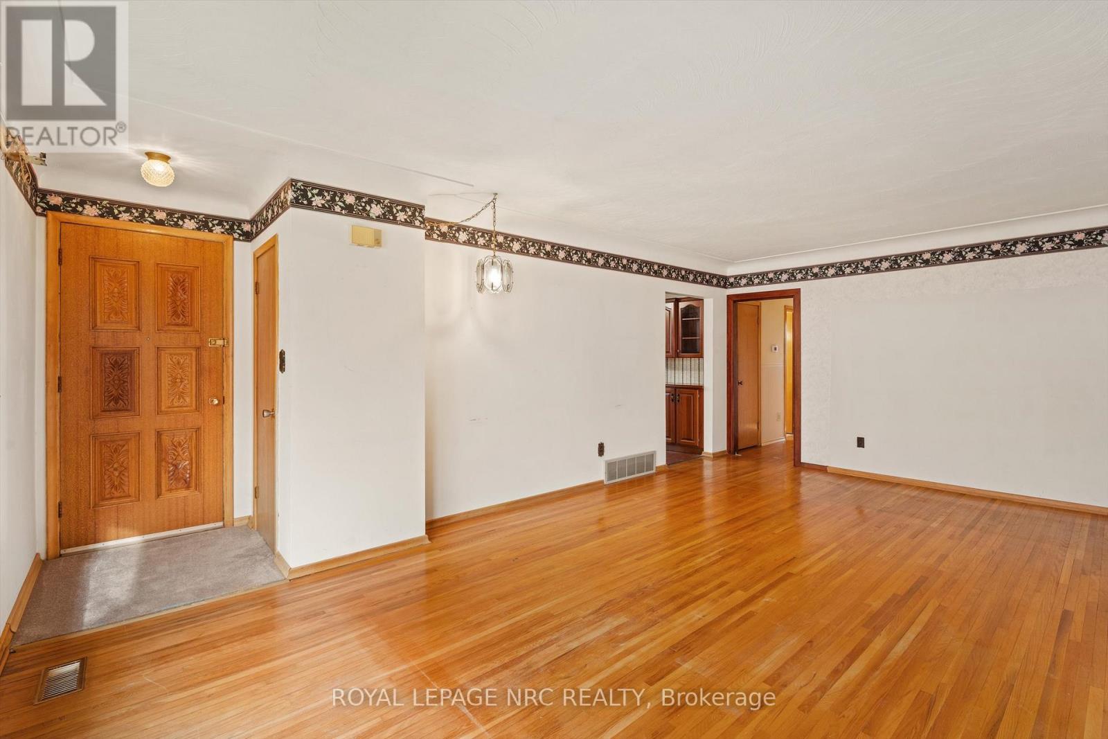 4119 Aberdeen Road, Lincoln, Ontario  L3J 0N6 - Photo 14 - X12762042