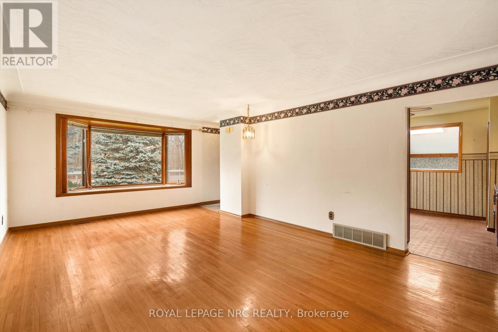 4119 Aberdeen Road, Lincoln, Ontario  L3J 0N6 - Photo 15 - X12762042