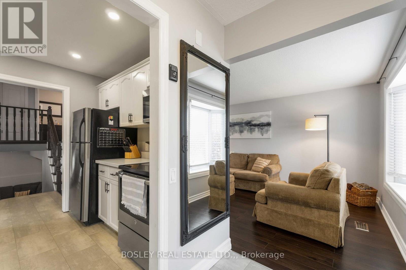 7733 Alpine Drive, Niagara Falls, Ontario  L2H 3B6 - Photo 7 - X12762280