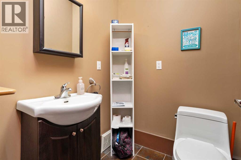 405 Sanden Street, Bawlf, Alberta  T0B 0J0 - Photo 15 - A2283798