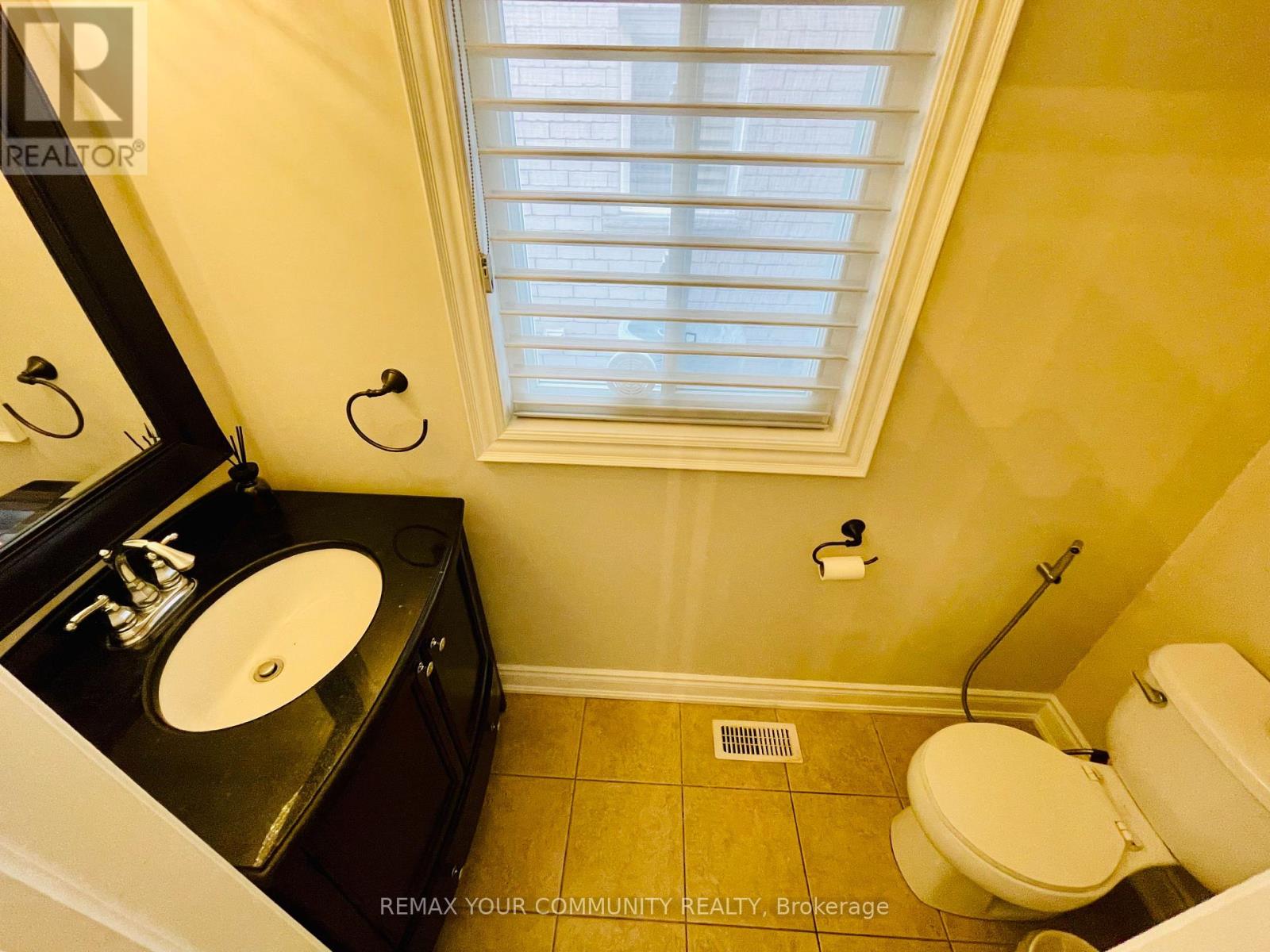 (Upper) - 996 Booth Avenue, Innisfil, Ontario  L9S 0A4 - Photo 14 - N12761526