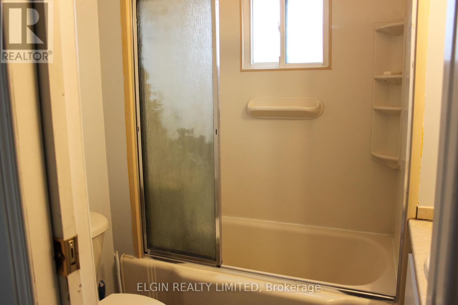 Photo 11 of 19 for 1626 Churchill Avenue