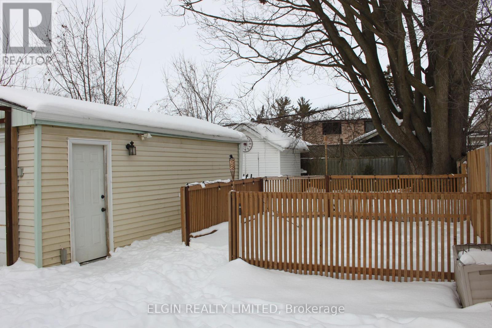 Photo 6 of 19 for 1626 Churchill Avenue