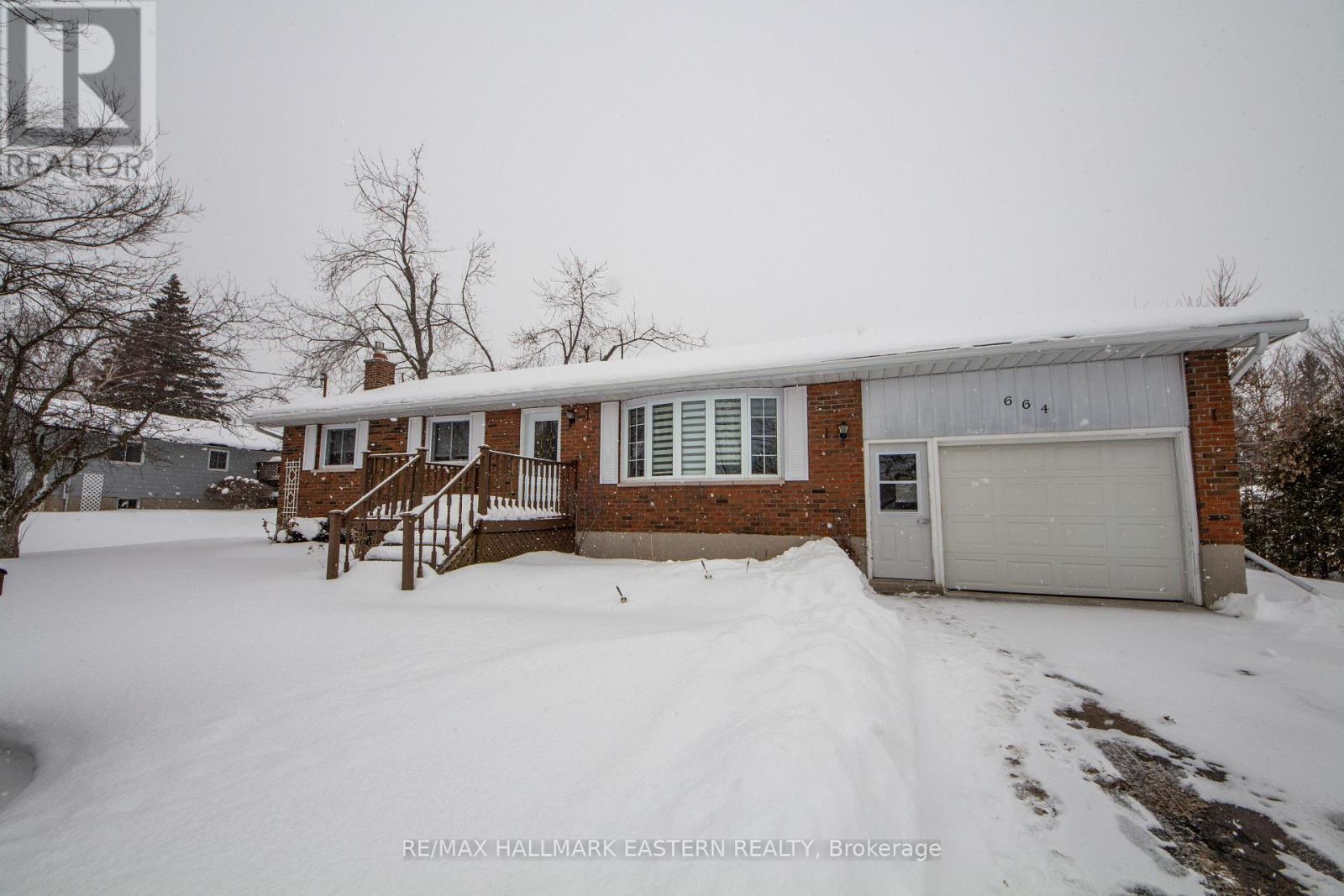 664 DEERFIELD CRESCENT, selwyn, Ontario